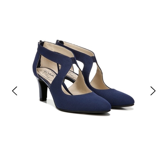 lifestride blue pumps